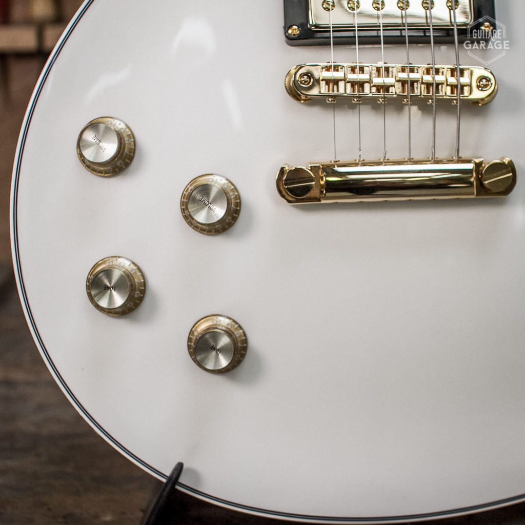 Gibson Les Paul transformation, pearl white finish