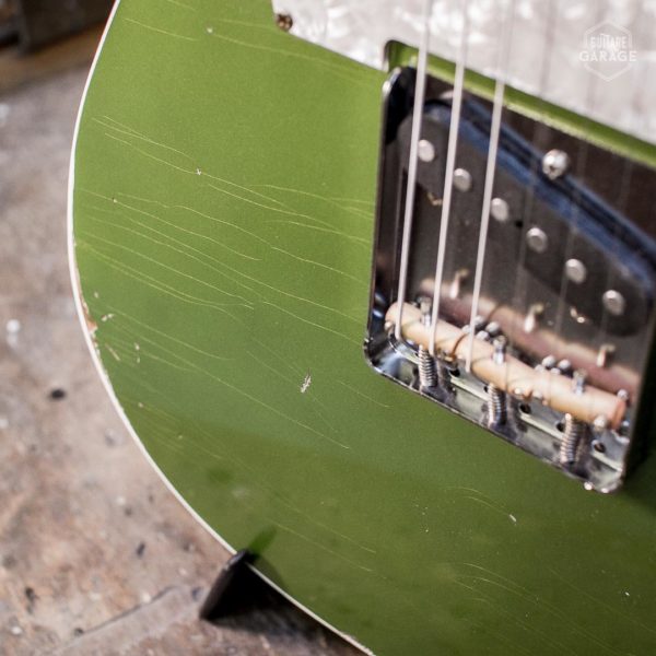Partcaster Guitare Garage Olive Drab Light Relic avec Bindings Blancs