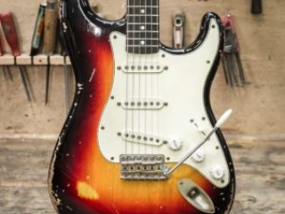 Stratocaster Sunburst 3 tons Medium Relic Lollar 64