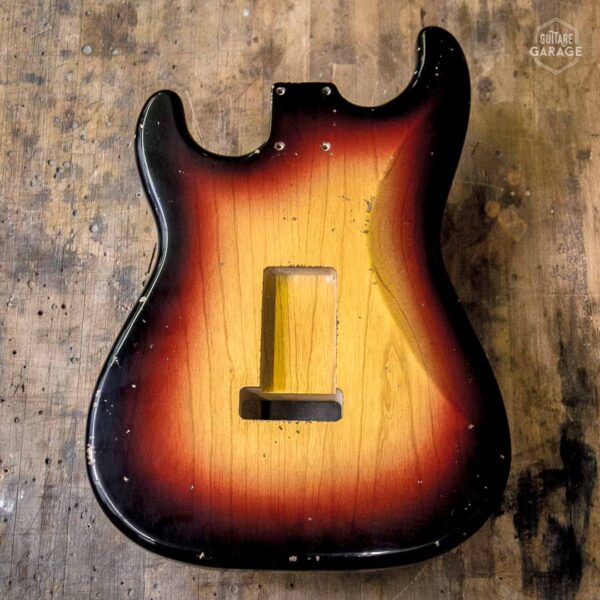 Corps Stratocaster frêne des marais Sunburst 3 Tons Light Relic by Guitare Garage A-2-014