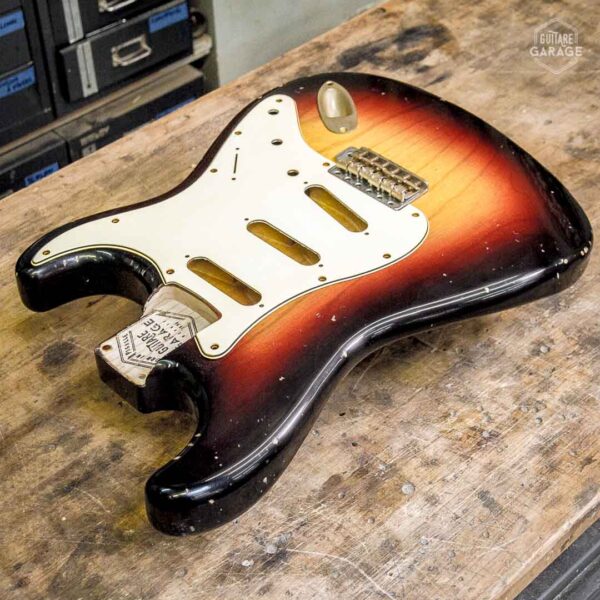 Corps Stratocaster frêne des marais Sunburst 3 Tons Light Relic by Guitare Garage A-2-014