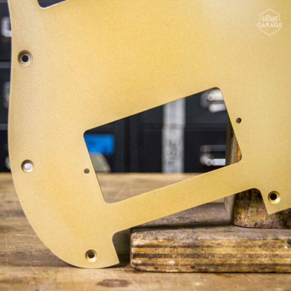 Pickguard Stratocaster HH Aluminium Anodisé Gold Relic by Guitare Garage