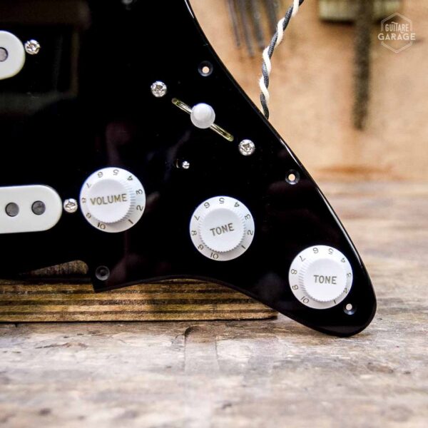 Pickguard pré-câblé Black Strat David Gilmour avec micros Hepcat "Gilmour"