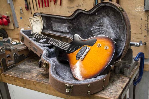 Eastman Antique Varnish SB55 Sunburst