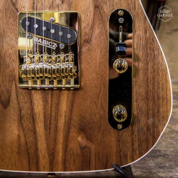 Guitare Garage Modee T Walnut Gold Edition