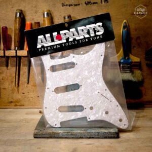 Pickguard Allparts Stratocaster White Pearloid