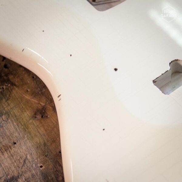Corps Jazz Bass aulne Aged Olympic White Relic by Guitare Garage