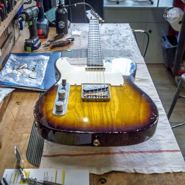 Guitare Garage Modèle T Gaucher Swamp Ash Sunburst 2 Tons Relic Hepcat Broadcaster