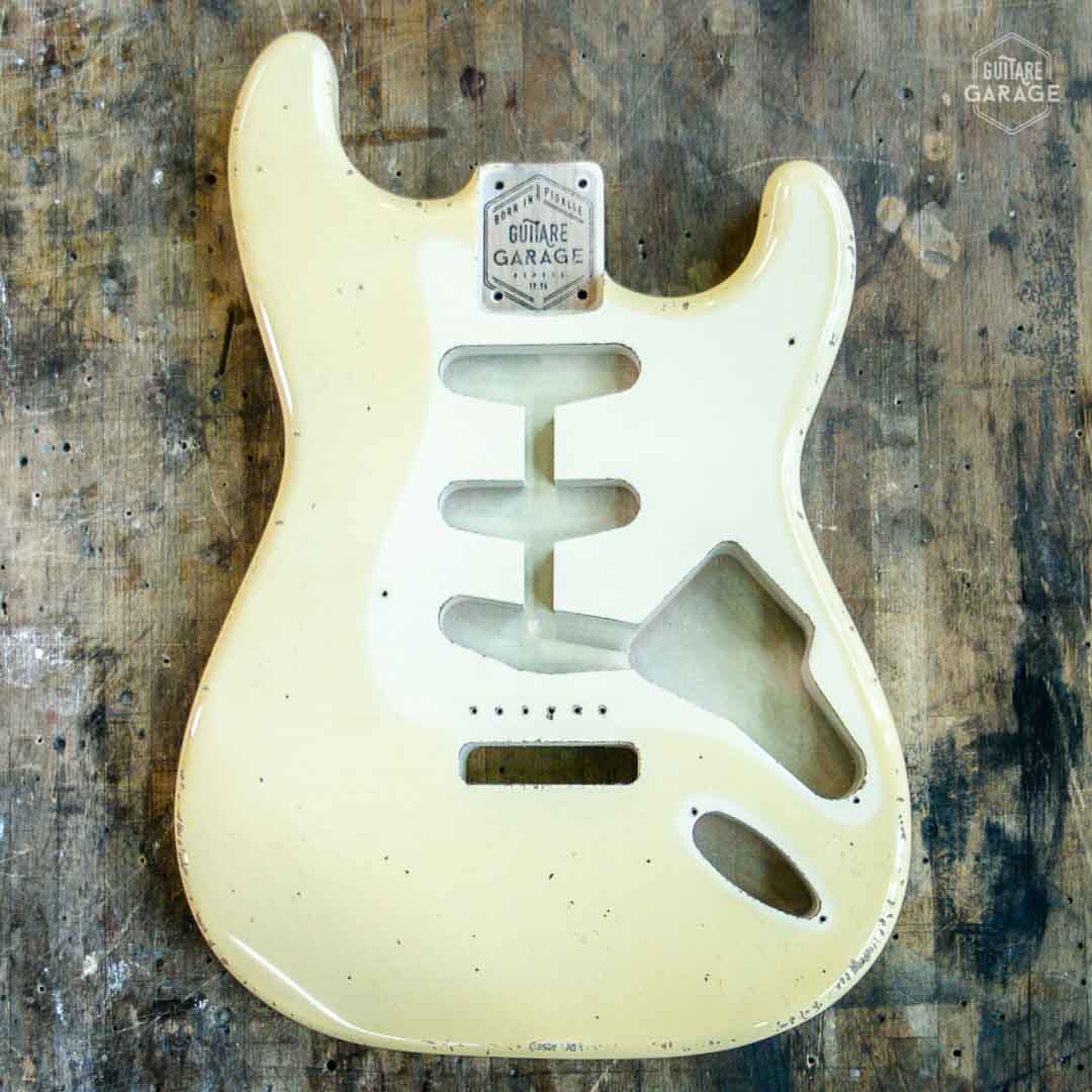 Corps Type Strat aulne Aged Olympic White Light Relic by Guitare Garage