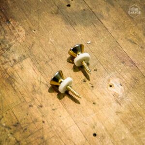 Paire d’Attache Sangle Gold Style Fender Vintage Relic By Guitare Garage