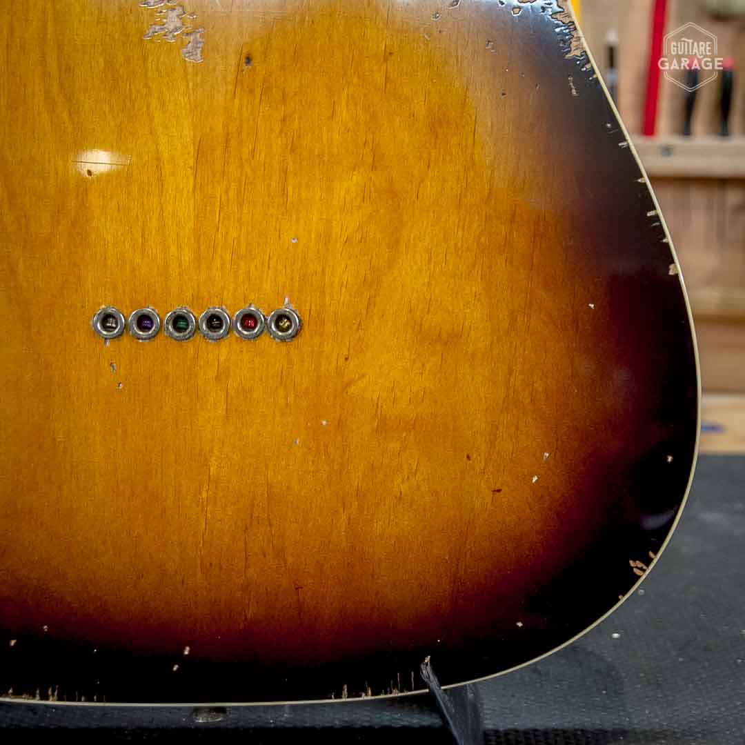 Guitare Garage Modèle T Sunburst 2 Tons Relic Bindings Blancs Micros Lollar Special T