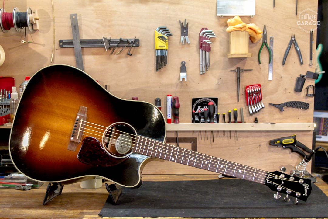 Gibson J-45 Cutaway Vintage Sunburst